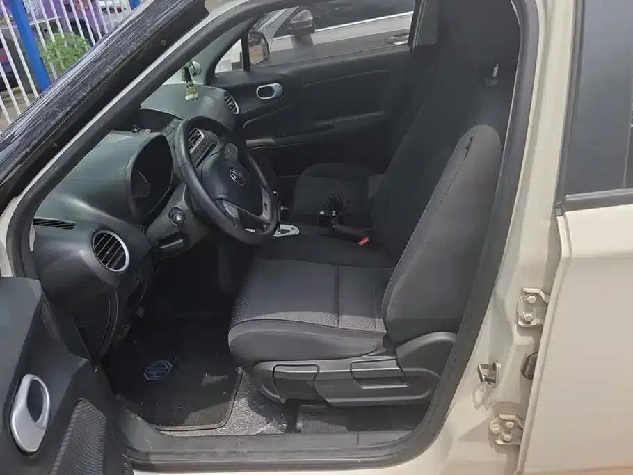 MG3 2014 1.5L AMT Elite Edition — миниатюра 9