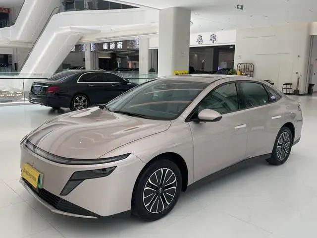Nissan N6 2026 180 Max