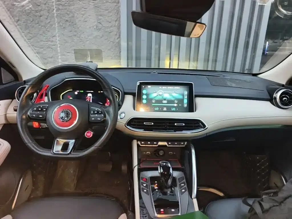 MG Pilot 2021 400TGI Automatic 2WD Trophy Flagship Edition — миниатюра 13