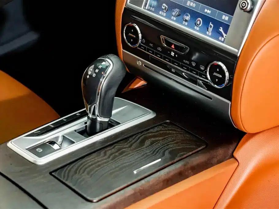 Presidential Edition 2013 3.0T Standard Edition — миниатюра 18