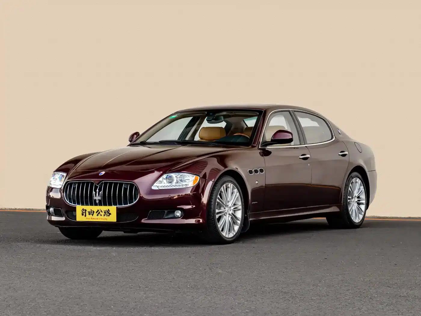 2010 Quattroporte 4.7L Executive Edition — миниатюра 1