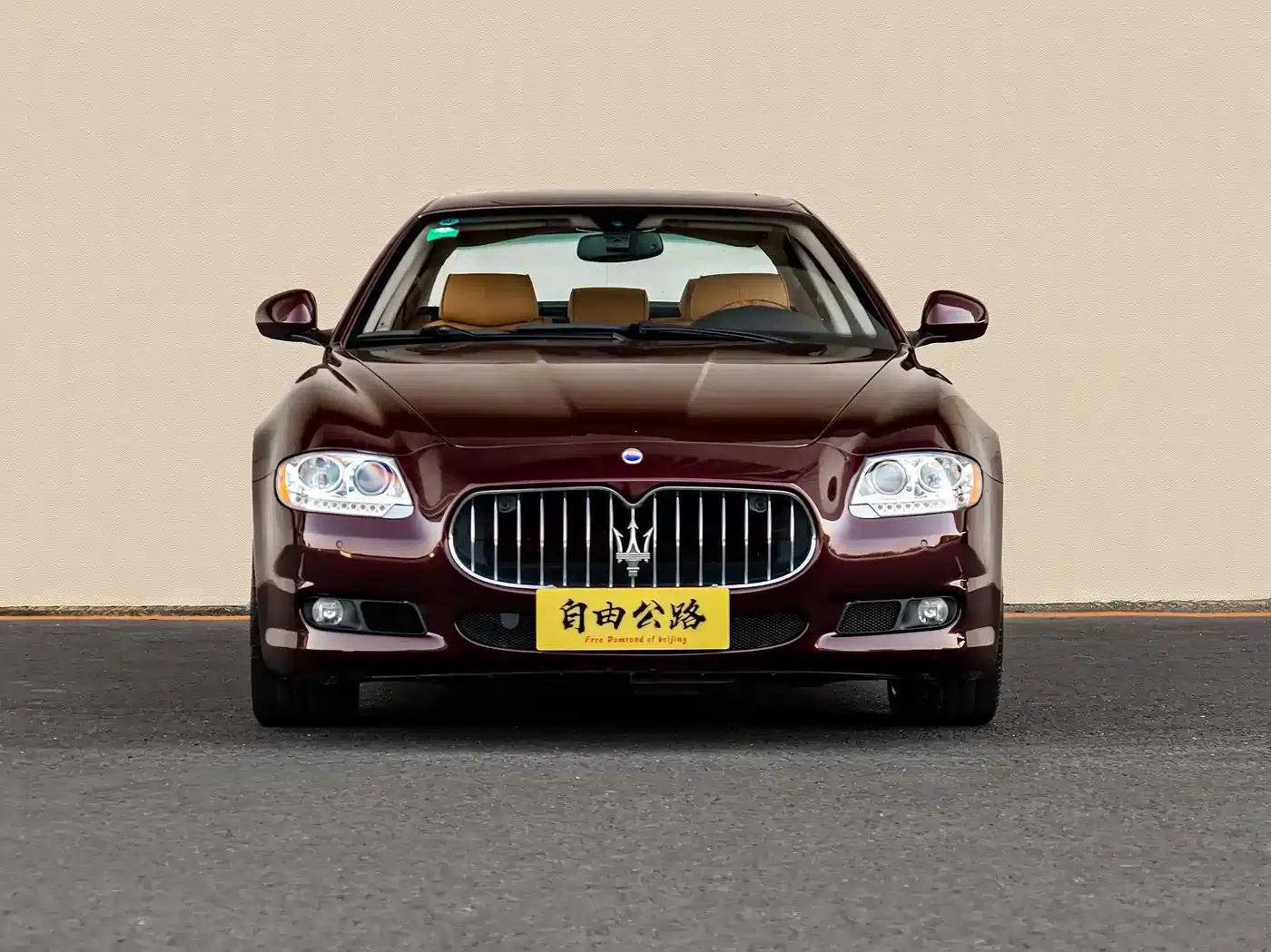 2010 Quattroporte 4.7L Executive Edition — миниатюра 2