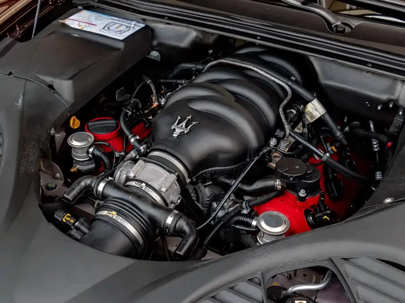 2010 Quattroporte 4.7L Executive Edition — миниатюра 11