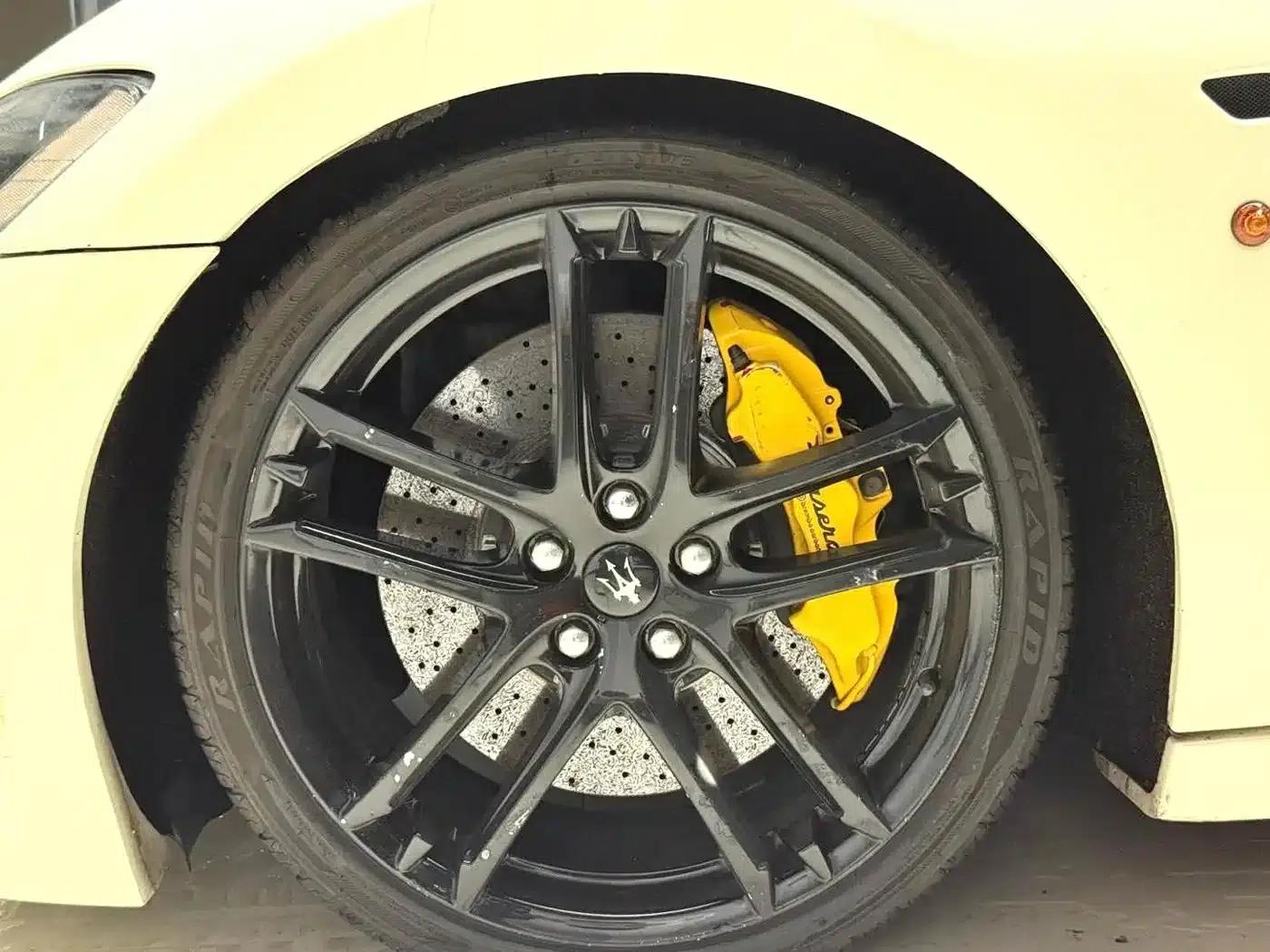 GranTurismo 2012 4.7L MC Stradale — миниатюра 13