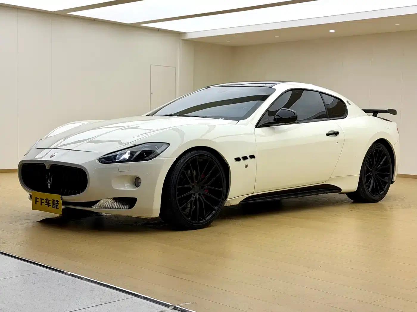 GranTurismo 2012 4.7L MC Stradale — миниатюра 1