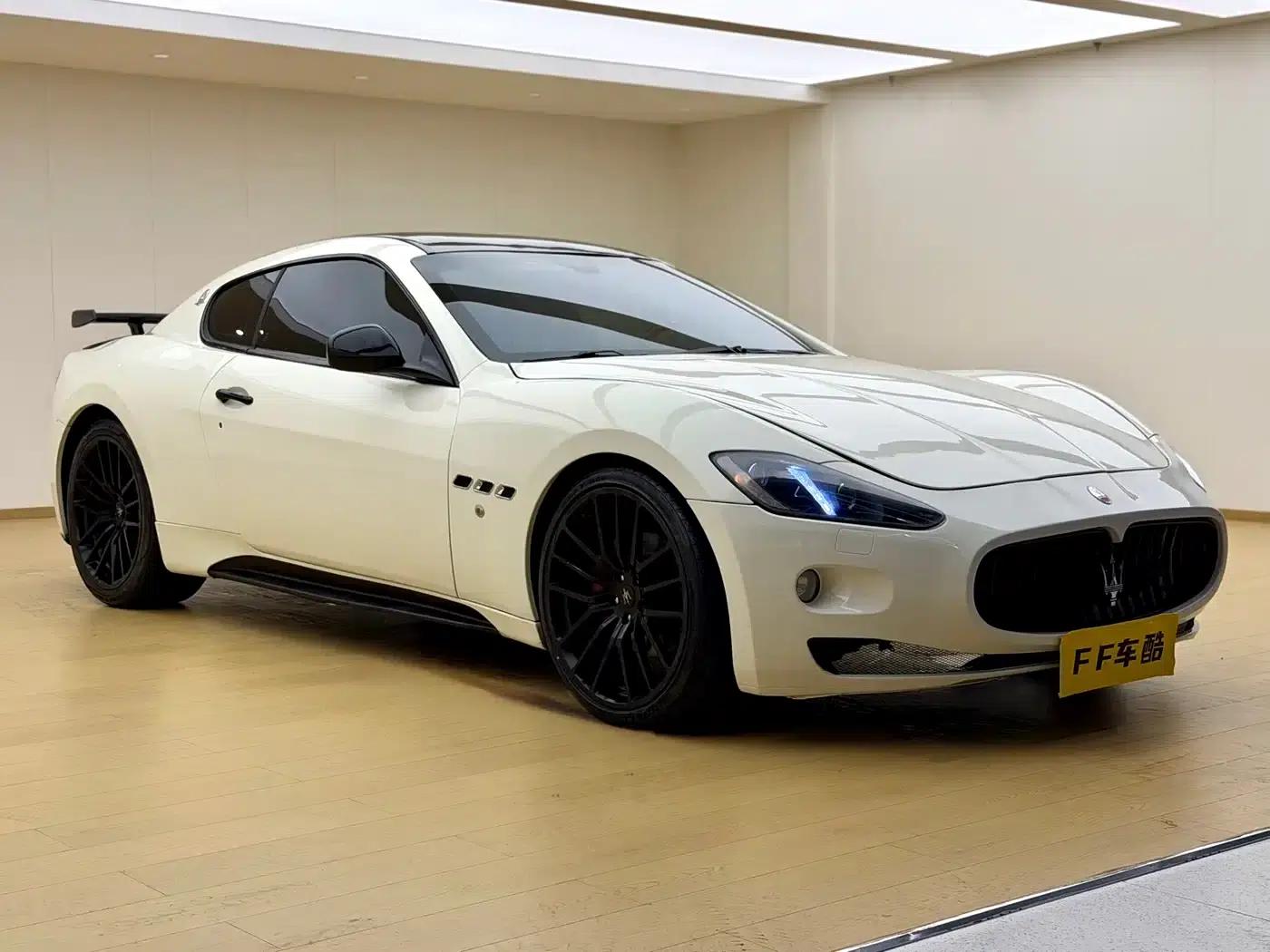 GranTurismo 2012 4.7L MC Stradale — миниатюра 2