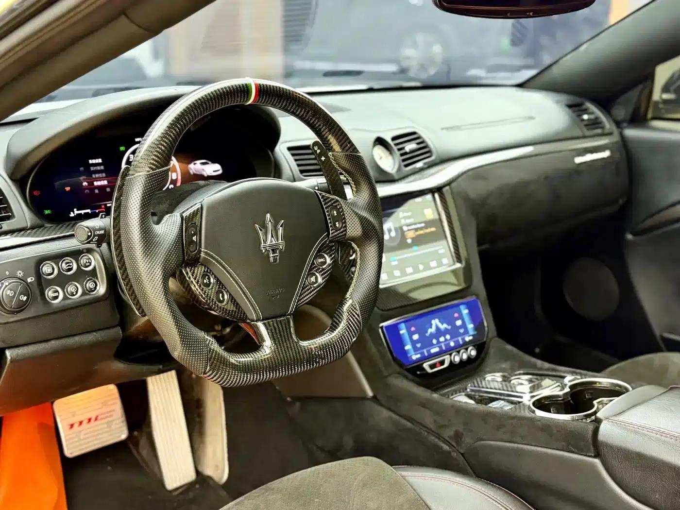 GranTurismo 2012 4.7L MC Stradale — миниатюра 13
