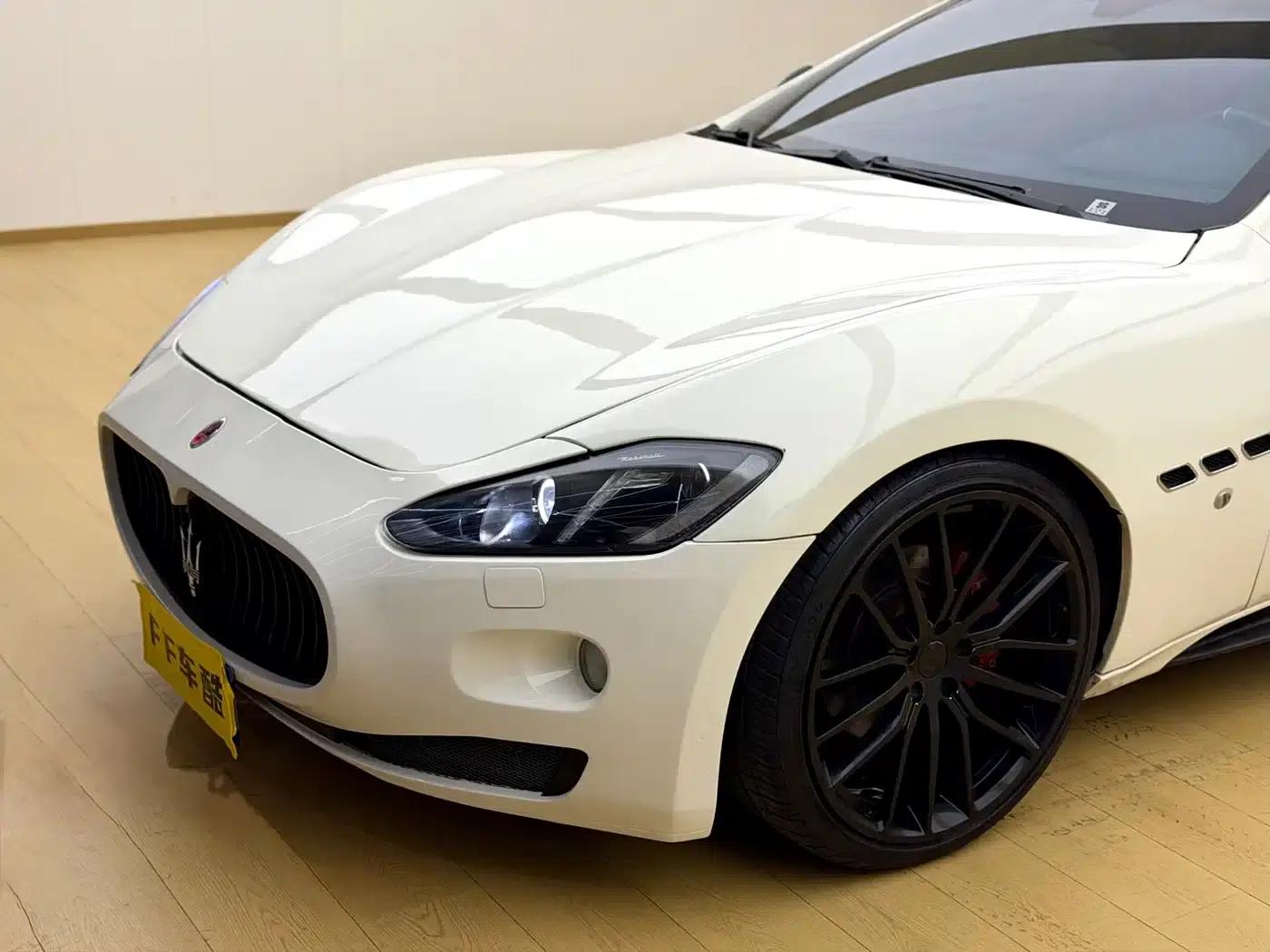 GranTurismo 2012 4.7L MC Stradale — миниатюра 7