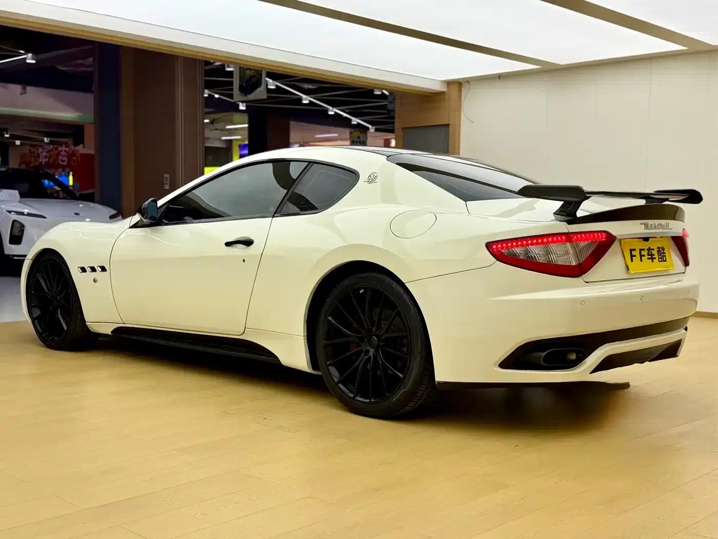GranTurismo 2012 4.7L MC Stradale — миниатюра 10