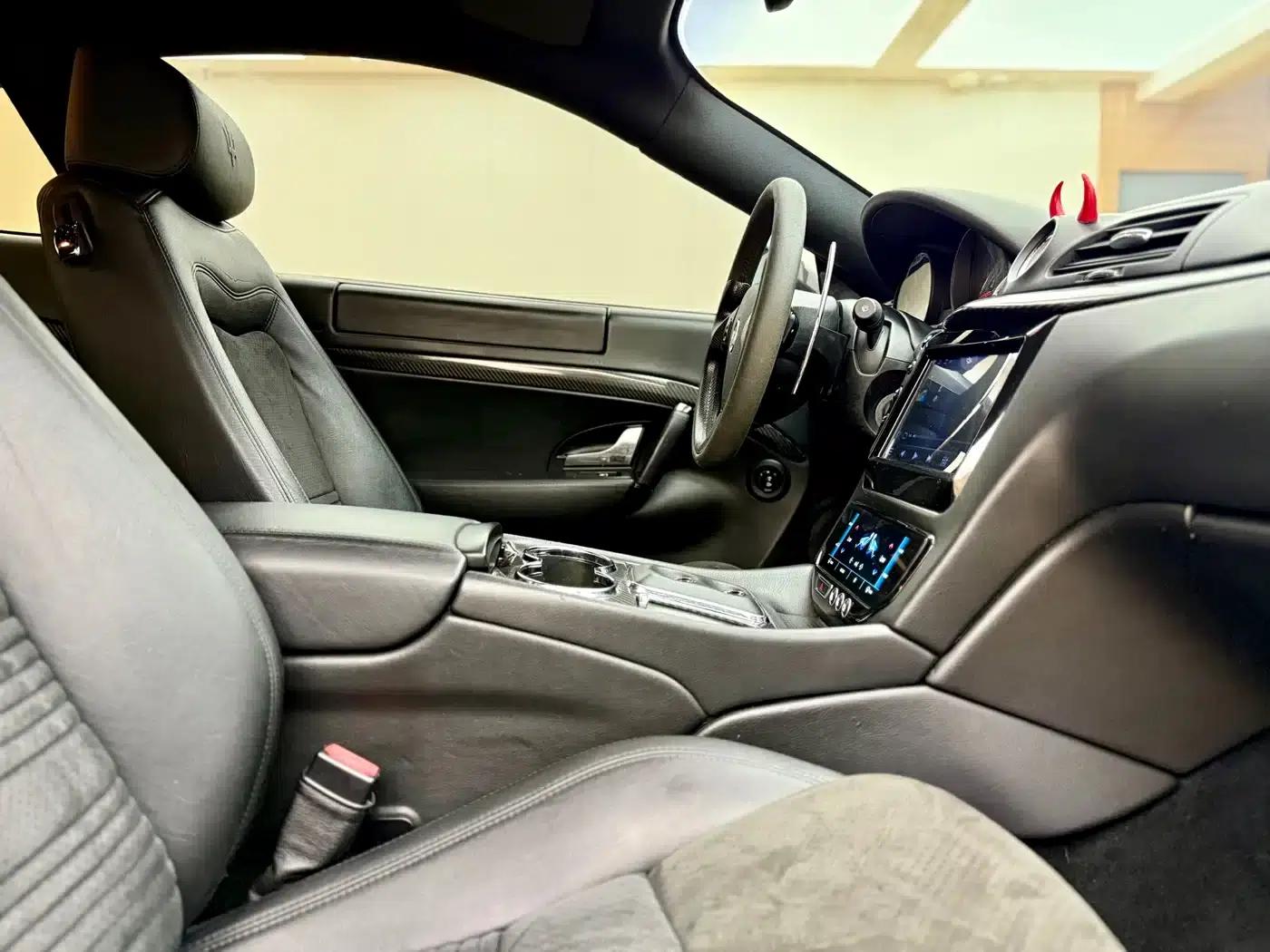GranTurismo 2012 4.7L MC Stradale — миниатюра 16