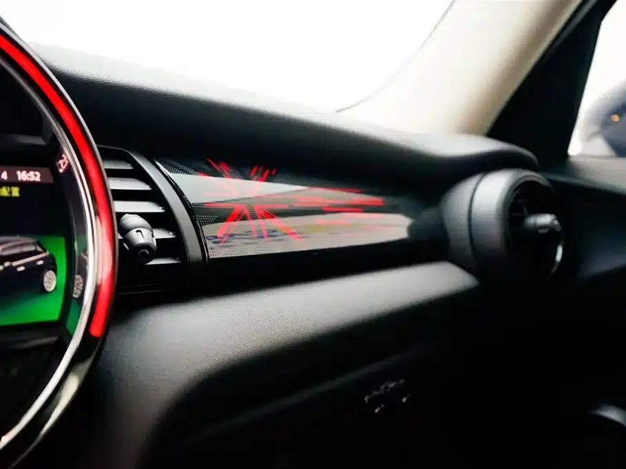 MINI 2019 2.0T COOPER S Artist 5-Door Edition — миниатюра 24