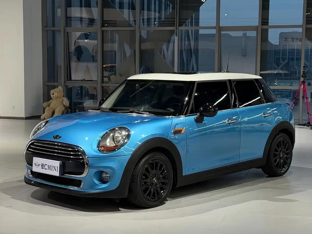 2016 MINI 1.5T COOPER 5-door version — миниатюра 1