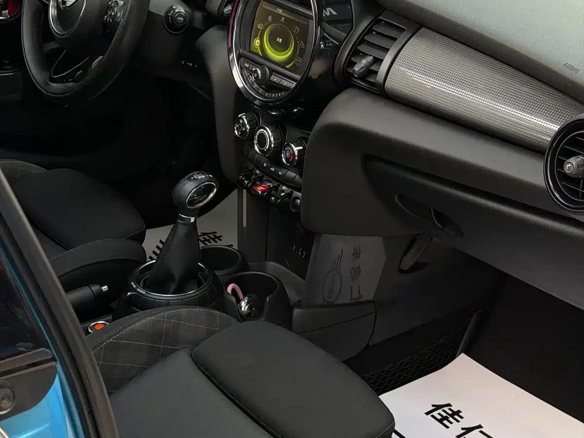 2016 MINI 1.5T COOPER 5-door version — миниатюра 8