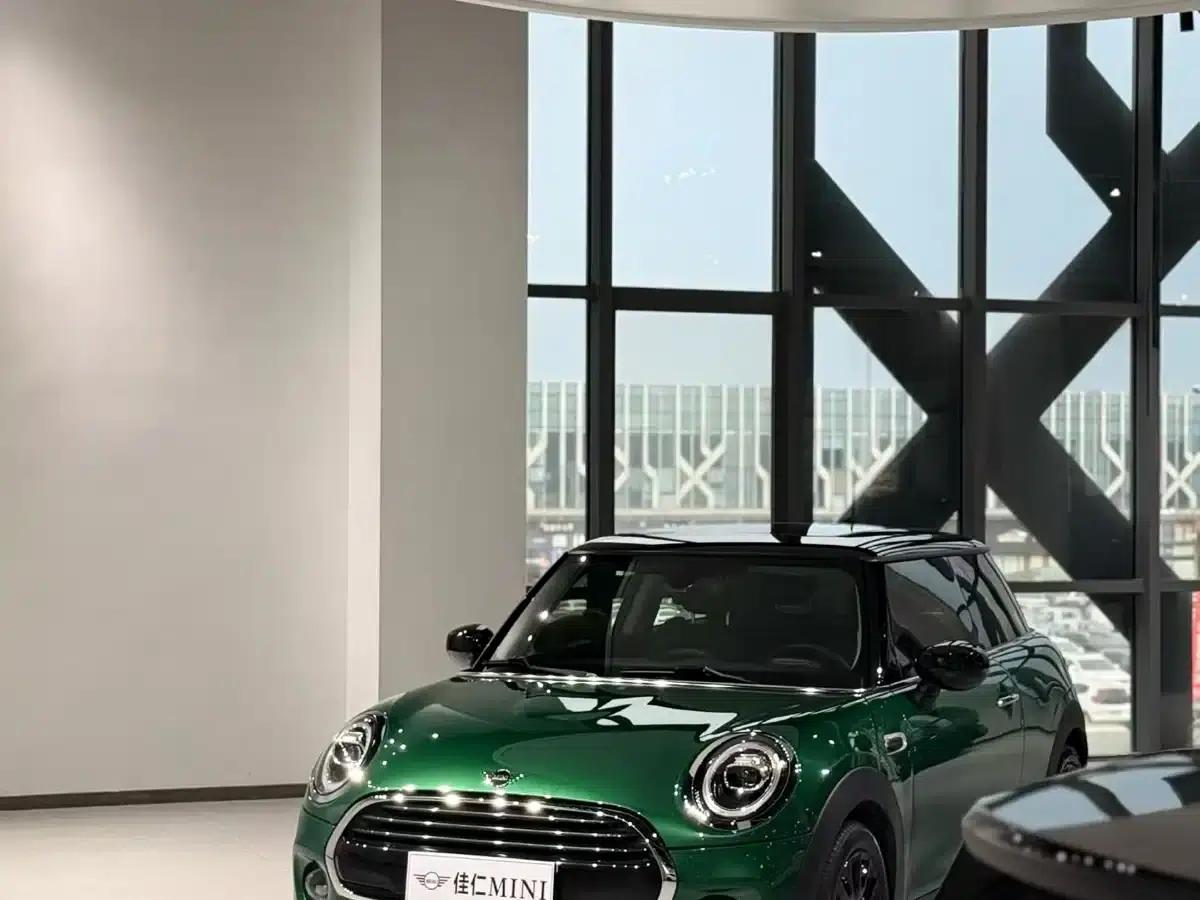 MINI 2021 1.5T COOPER Classic — миниатюра 2