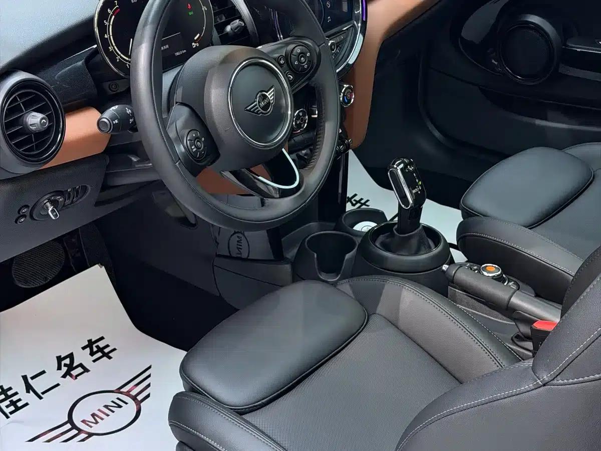 MINI 2021 1.5T COOPER Classic — миниатюра 5