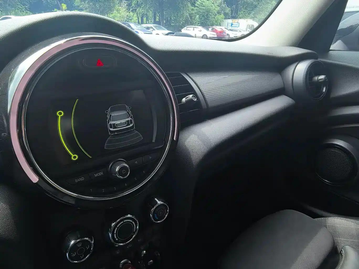 2016 MINI 1.5T COOPER 5-door version — миниатюра 11