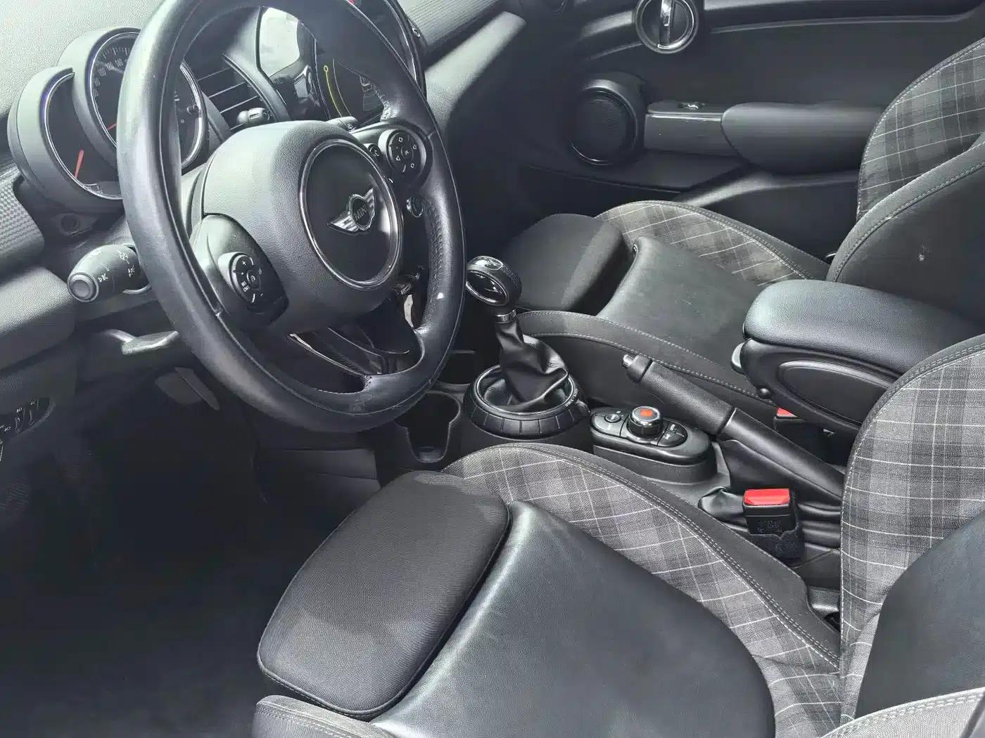 2016 MINI 1.5T COOPER 5-door version — миниатюра 7