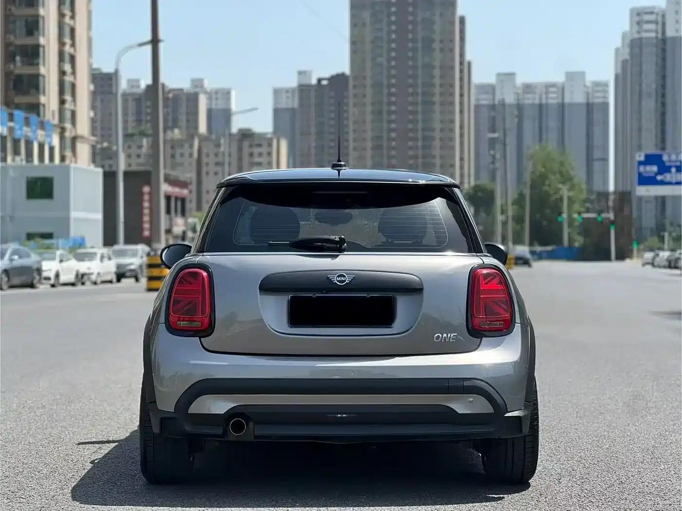 2023 MINI 1.5T ONE — миниатюра 23