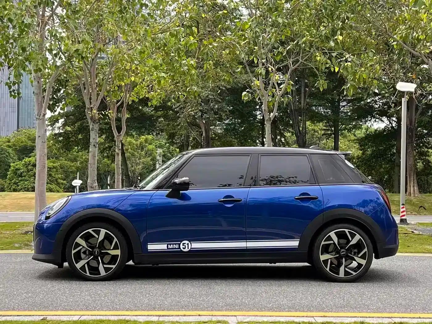 MINI 2025 2.0T COOPER S Artist 5-Door Edition — миниатюра 3