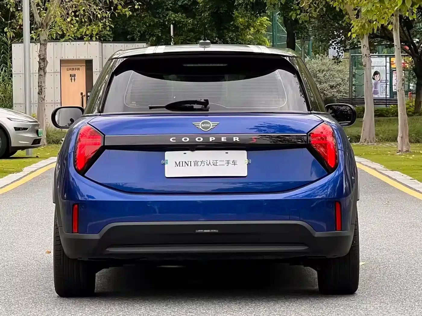 MINI 2025 2.0T COOPER S Artist 5-Door Edition — миниатюра 6