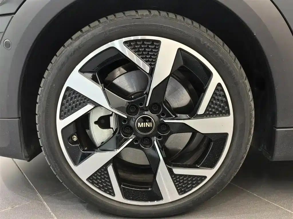 MINI 2025 2.0T COOPER S Artist 5-Door Edition — миниатюра 14