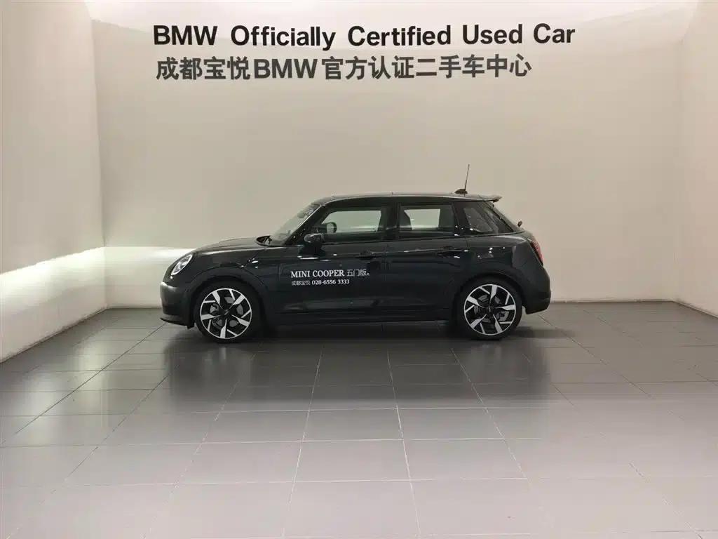 MINI 2025 2.0T COOPER S Artist 5-Door Edition — миниатюра 3
