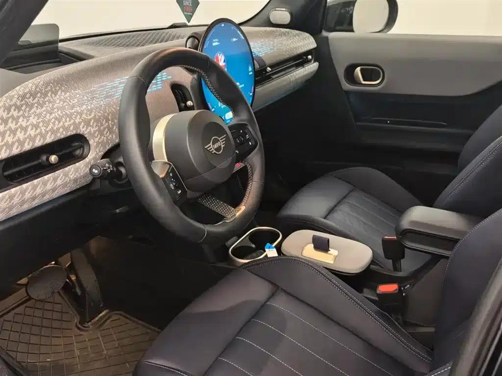 MINI 2025 2.0T COOPER S Artist 5-Door Edition — миниатюра 7
