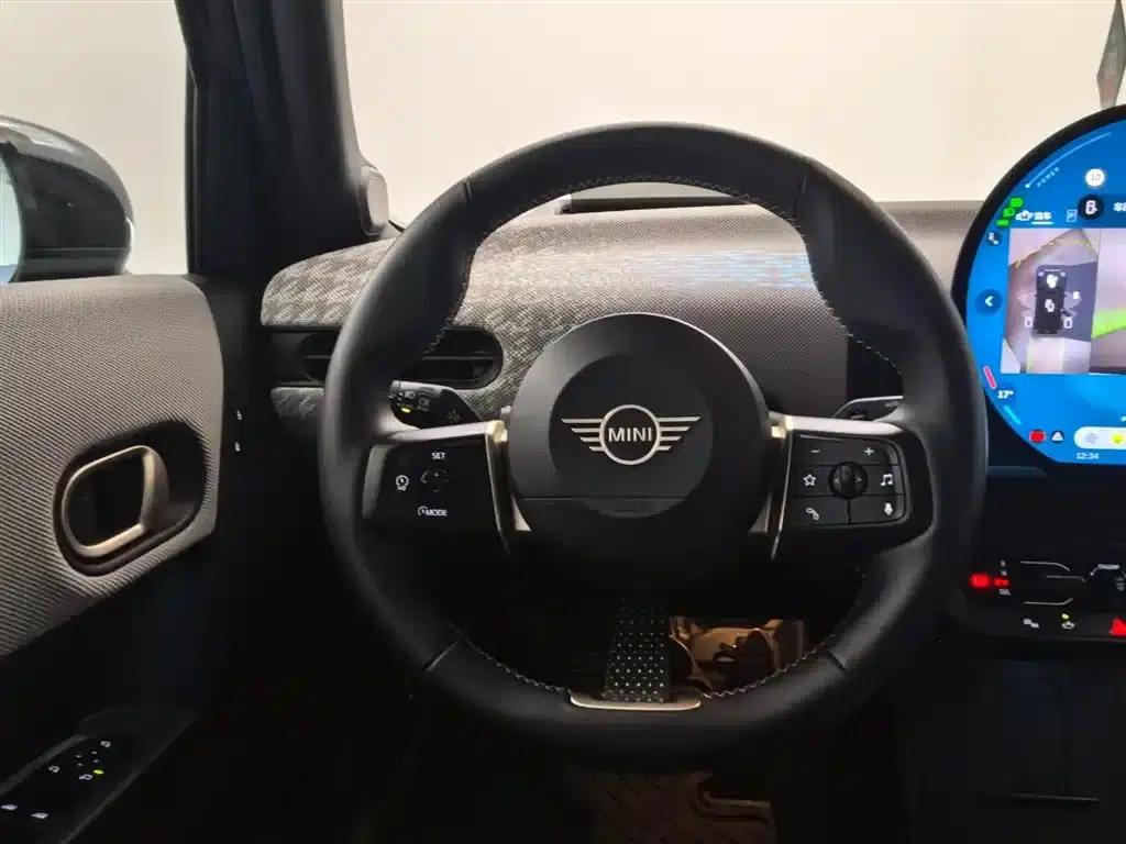 MINI 2025 2.0T COOPER S Artist 5-Door Edition — миниатюра 9
