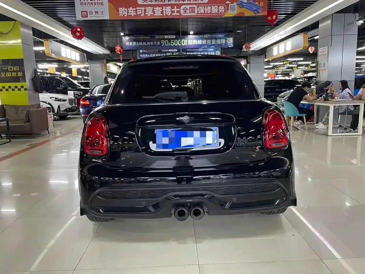 MINI 2023 2.0T COOPER S Artist 5-Door Edition — миниатюра 9