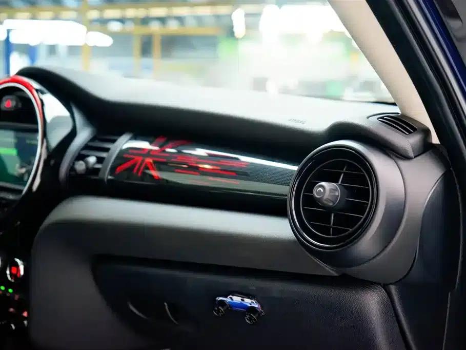 MINI 2019 2.0T COOPER S Artist 5-Door Edition — миниатюра 25
