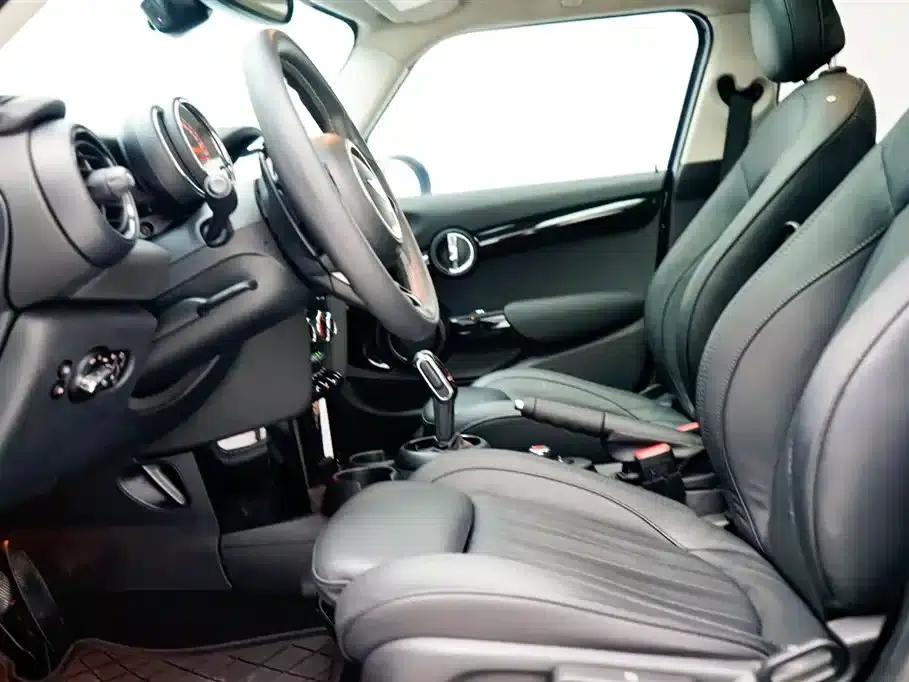 MINI 2019 2.0T COOPER S Artist 5-Door Edition — миниатюра 4
