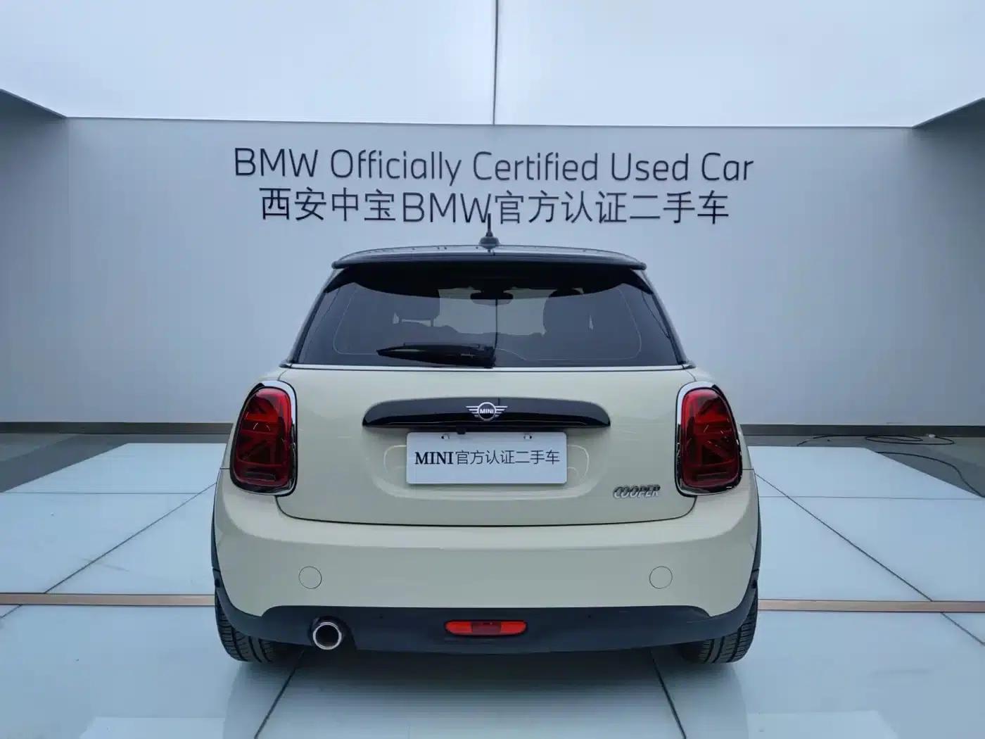 MINI 2021 1.5T COOPER Classic — миниатюра 4