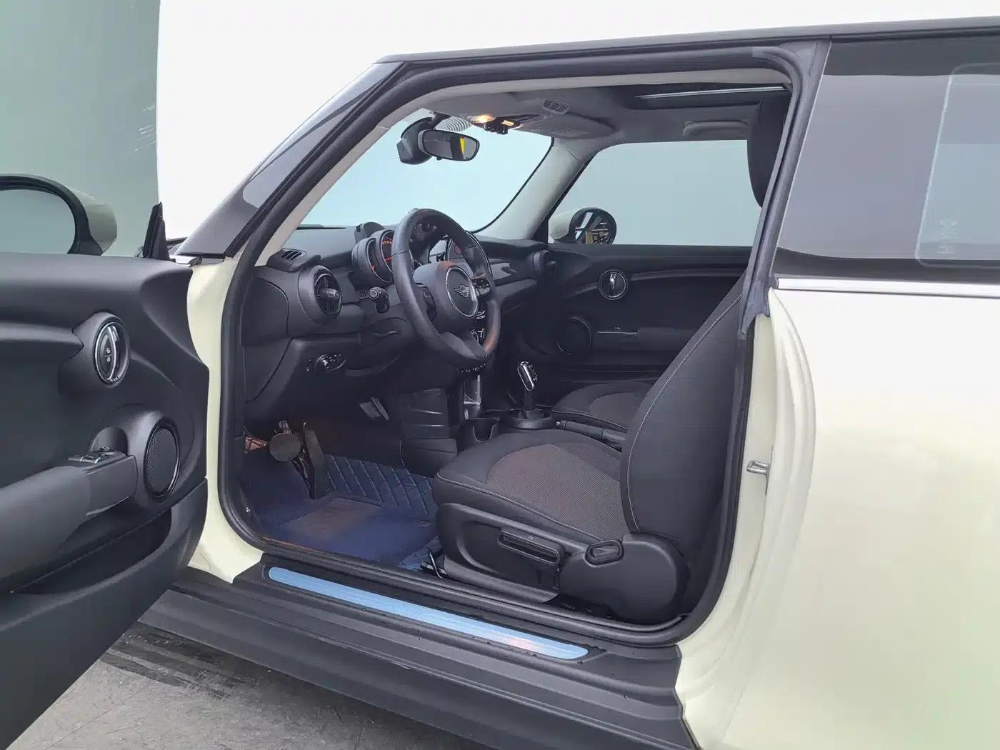 MINI 2022 Facelift 1.5T ONE — миниатюра 11