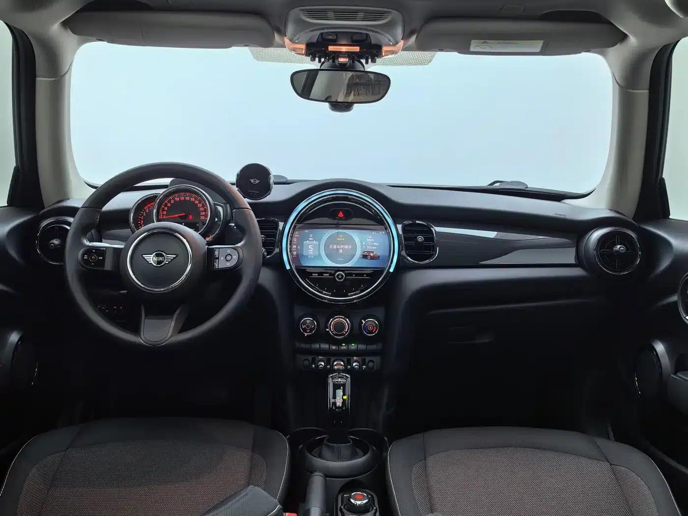 MINI 2022 Facelift 1.5T ONE — миниатюра 13