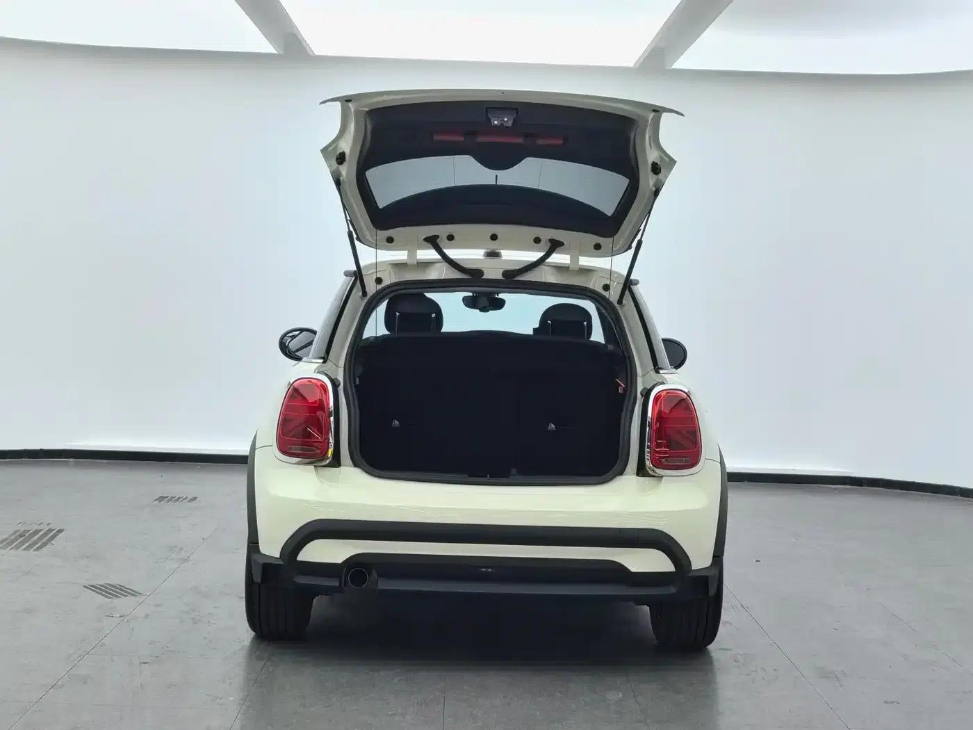 MINI 2022 Facelift 1.5T ONE — миниатюра 5