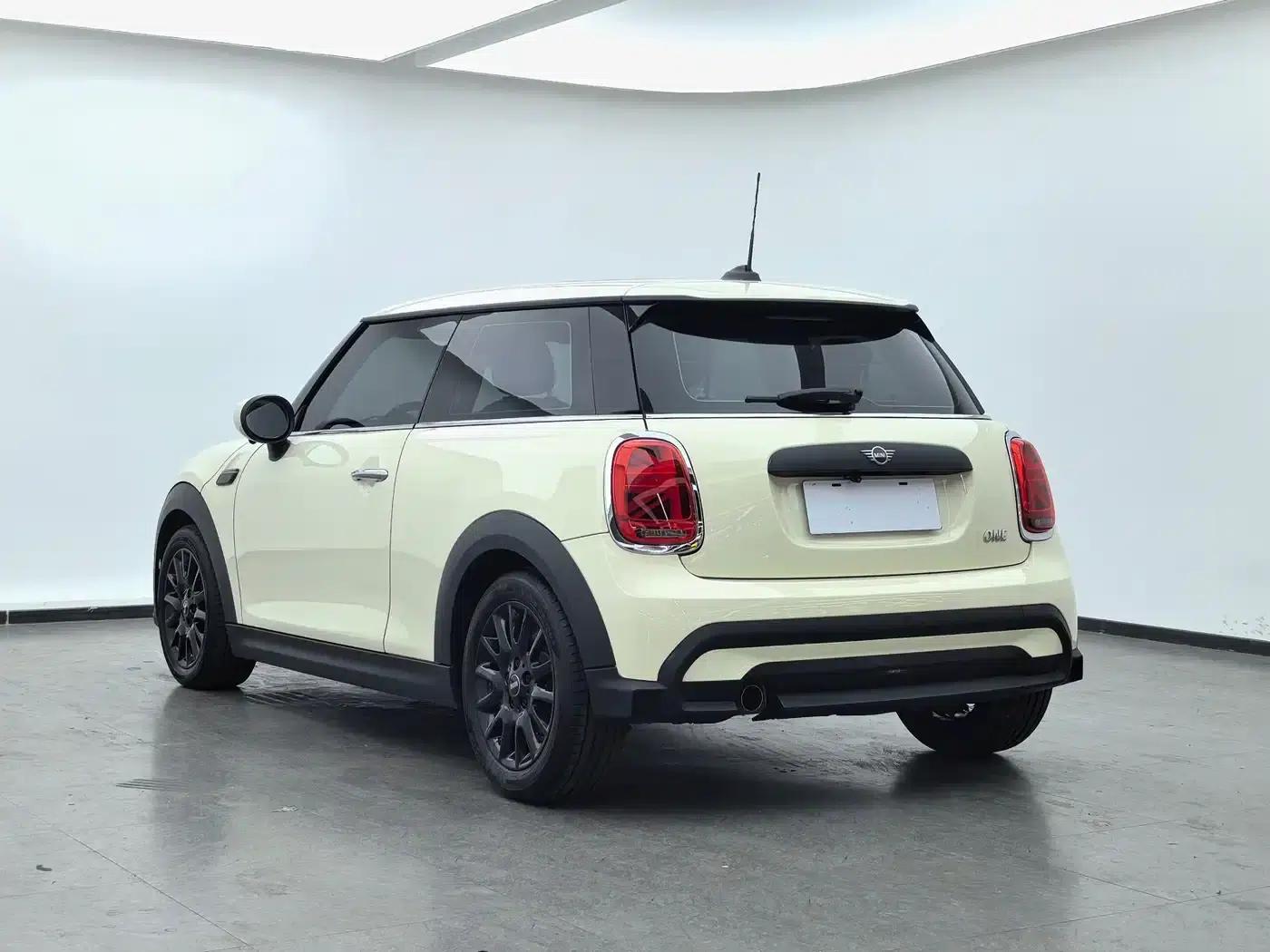 MINI 2022 Facelift 1.5T ONE — миниатюра 6