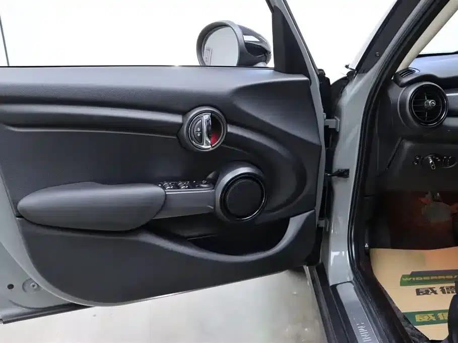 2016 MINI 1.5T COOPER 5-door version — миниатюра 13