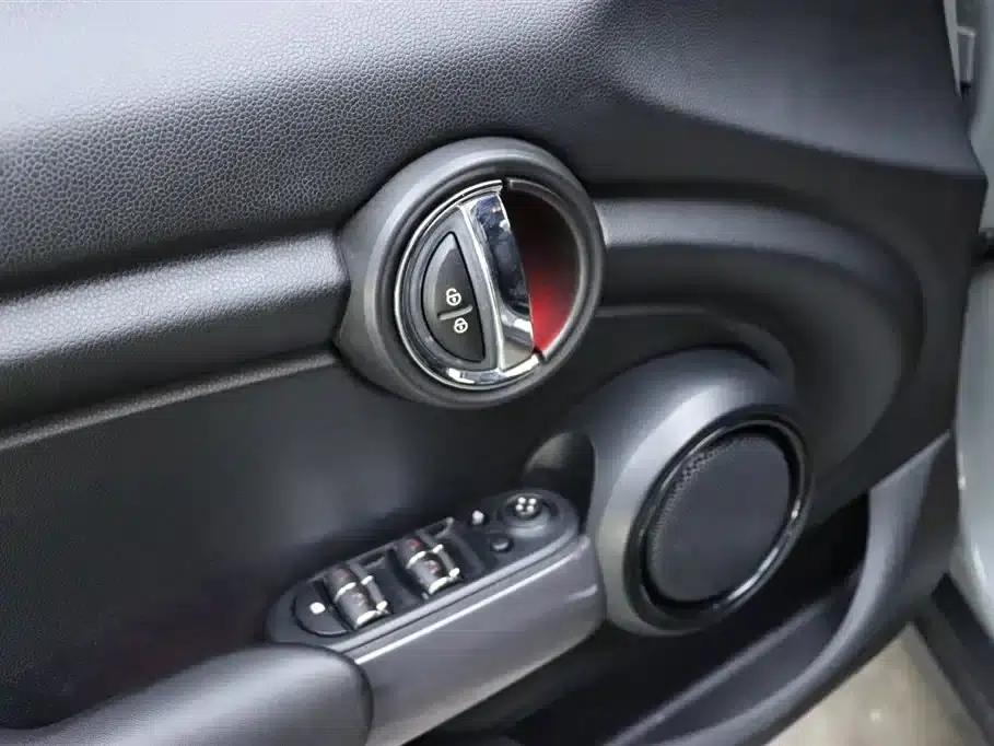 2016 MINI 1.5T COOPER 5-door version — миниатюра 14