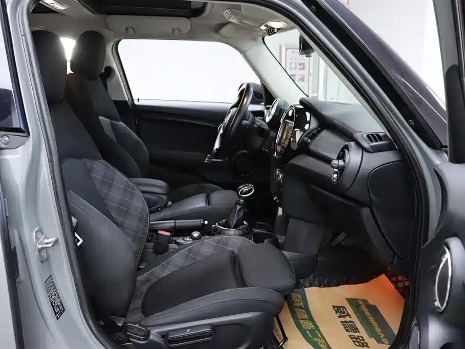 2016 MINI 1.5T COOPER 5-door version — миниатюра 19