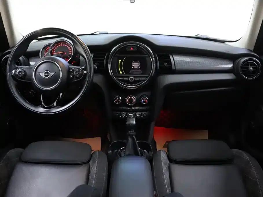 2016 MINI 1.5T COOPER 5-door version — миниатюра 24