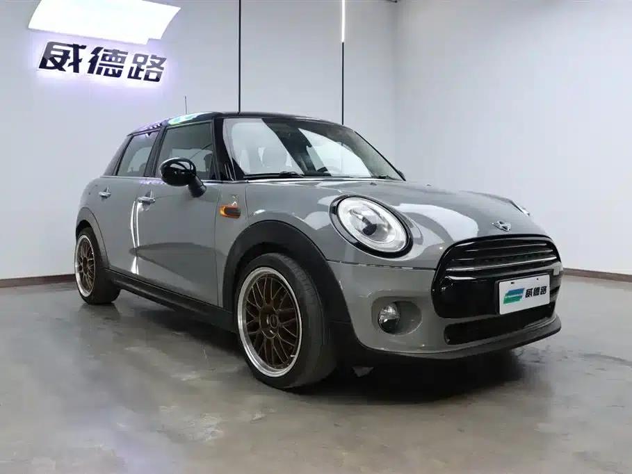 2016 MINI 1.5T COOPER 5-door version — миниатюра 4