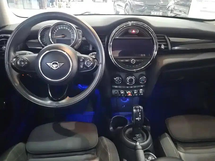 2019 MINI 1.5T COOPER Classic 5-Door — миниатюра 12