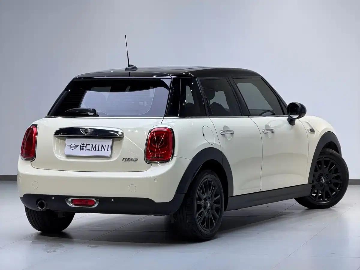 2015 MINI 1.5T COOPER Excitement 5-door version — миниатюра 7