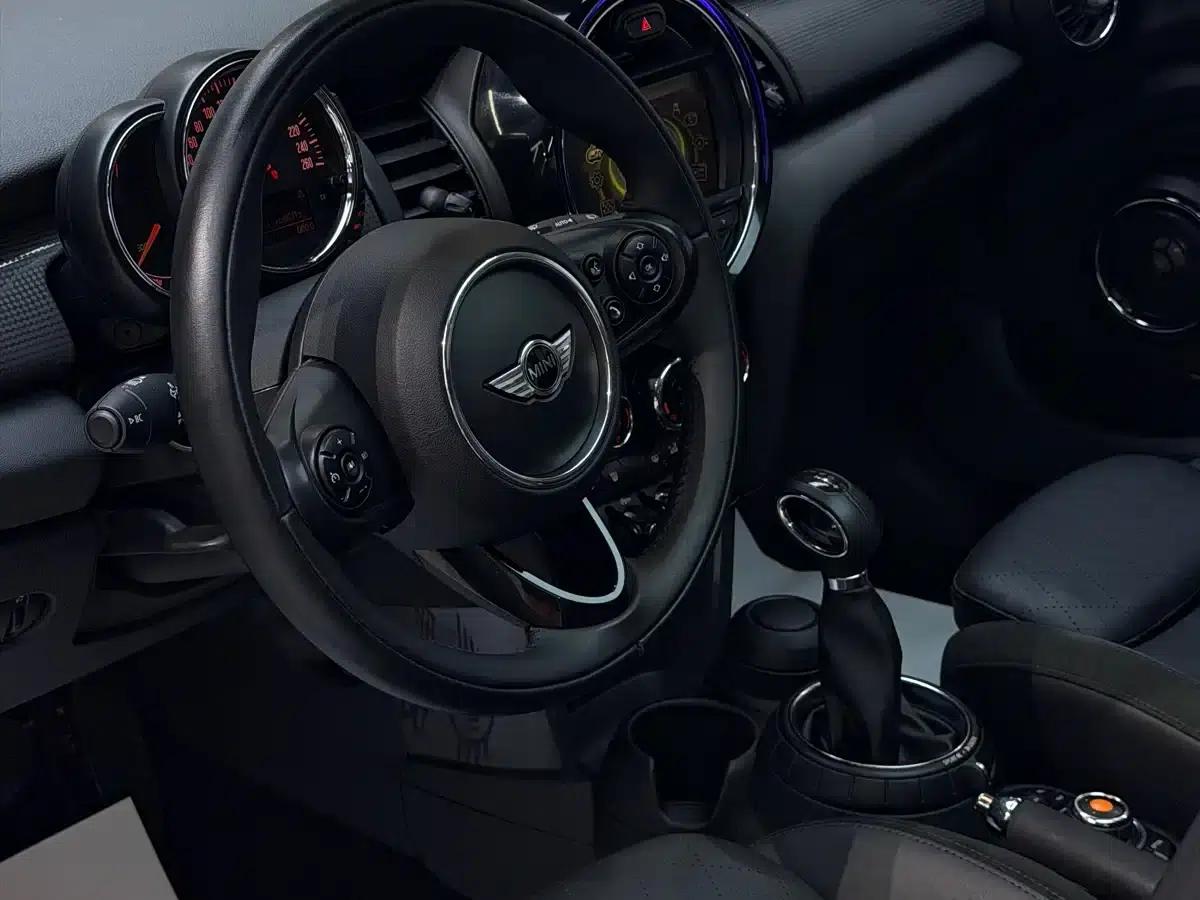 2015 MINI 1.5T COOPER Excitement 5-door version — миниатюра 8