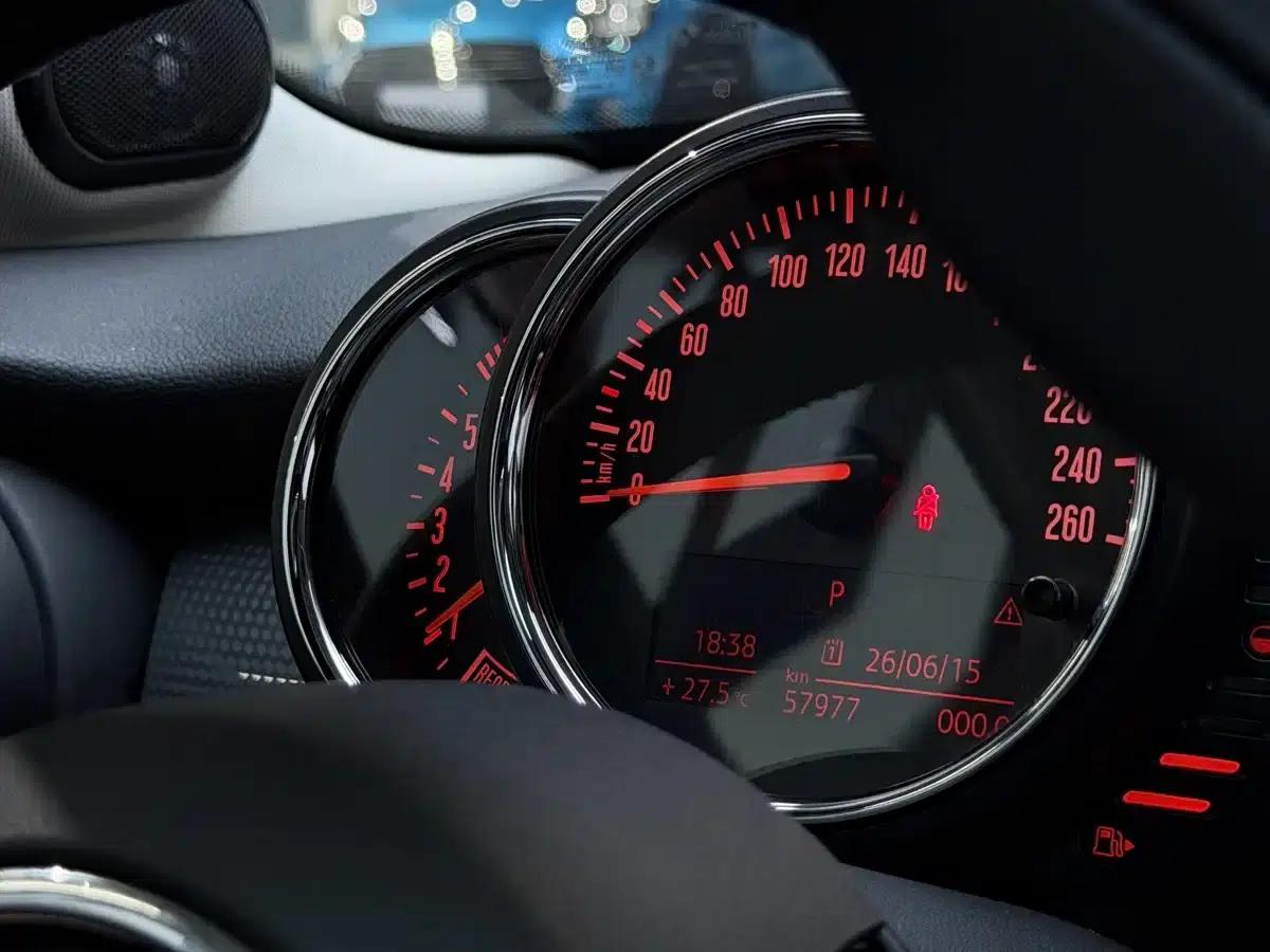 2015 MINI 1.5T COOPER Excitement 5-door version — миниатюра 10