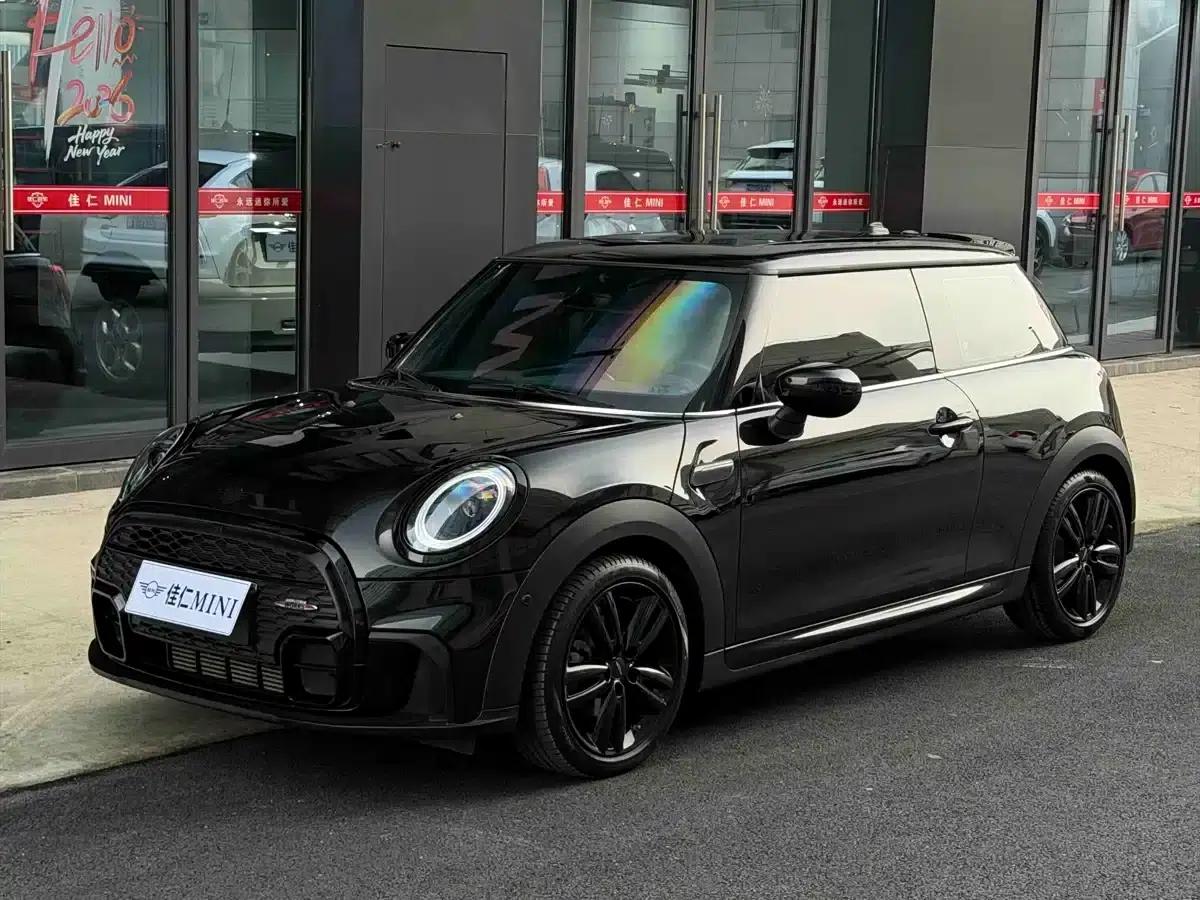 MINI 2022 1.5T COOPER Black Label Special Edition — миниатюра 1