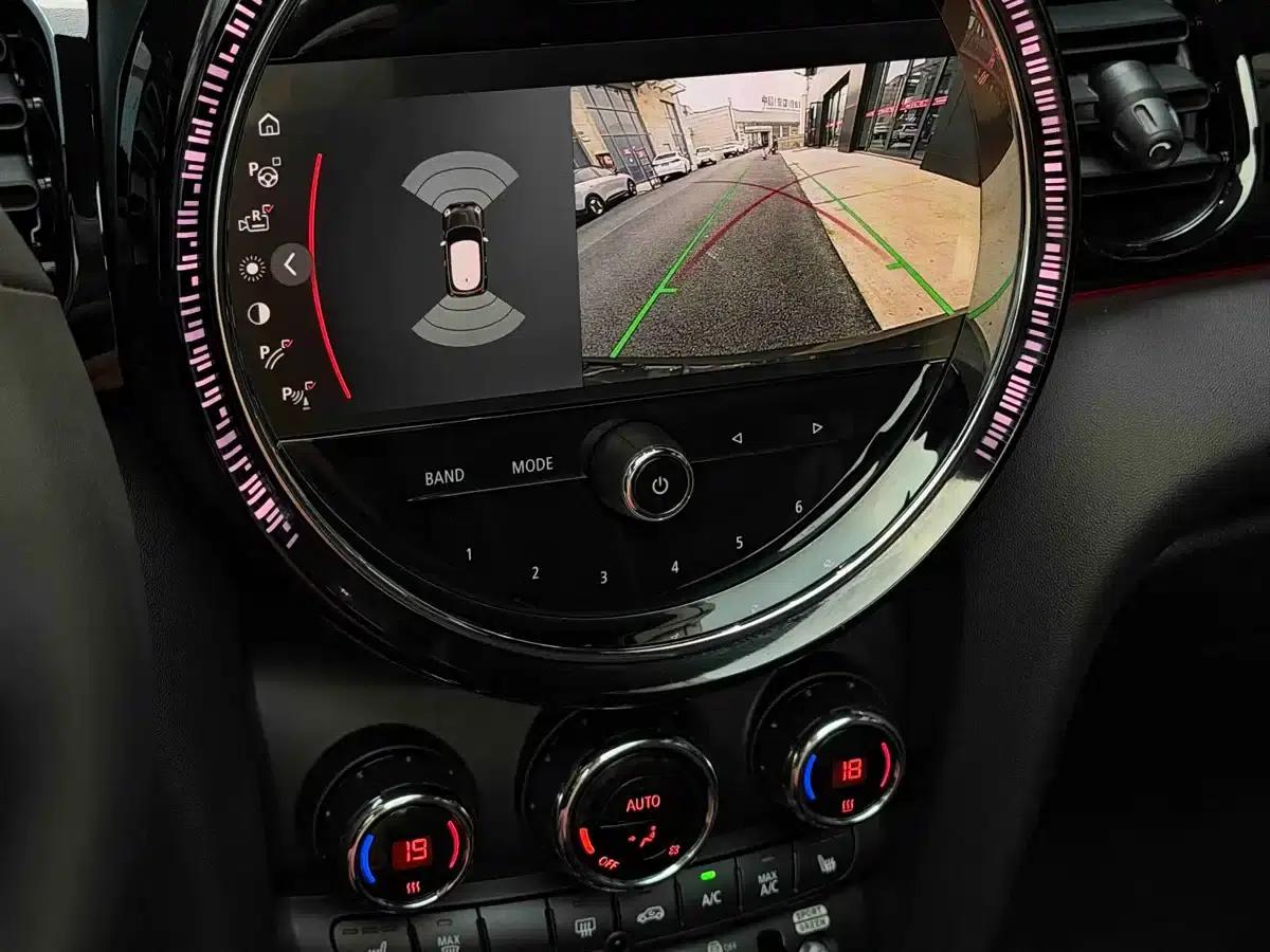 MINI 2022 1.5T COOPER Black Label Special Edition — миниатюра 16