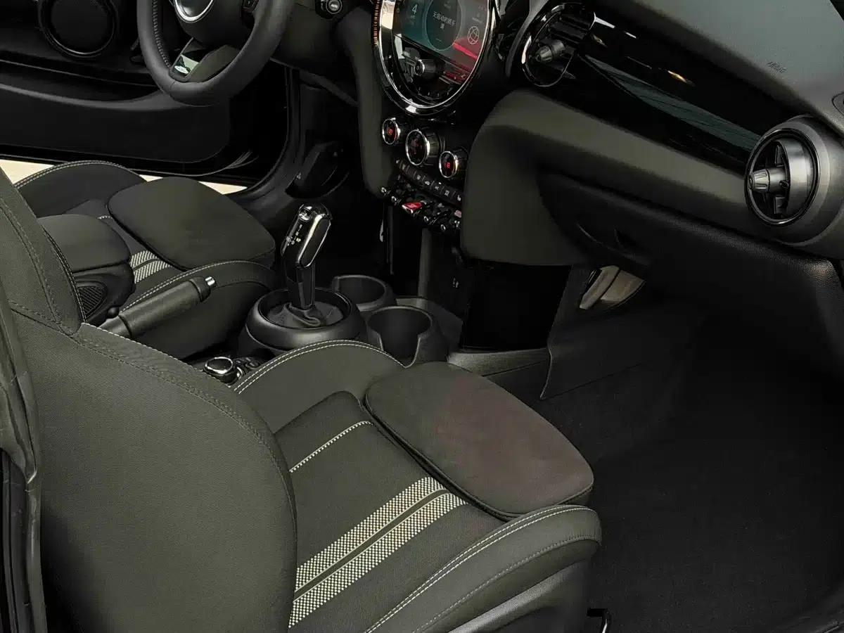 MINI 2022 1.5T COOPER Black Label Special Edition — миниатюра 10