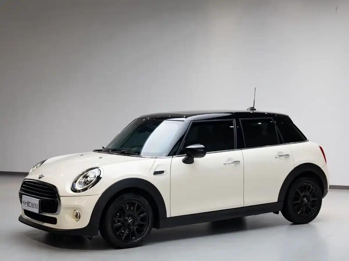 2021 MINI 1.5T COOPER Classic 5-Door — миниатюра 2