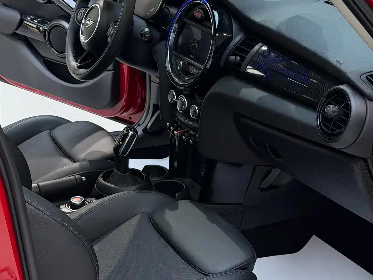 2021 MINI 1.5T COOPER Classic 5-Door — миниатюра 7